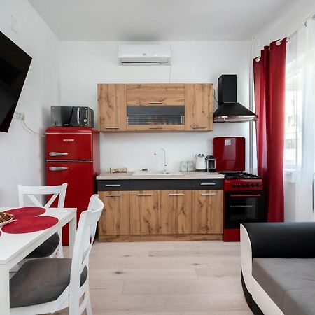 Spacious And Cozy Apartment In Central Bucarest Extérieur photo