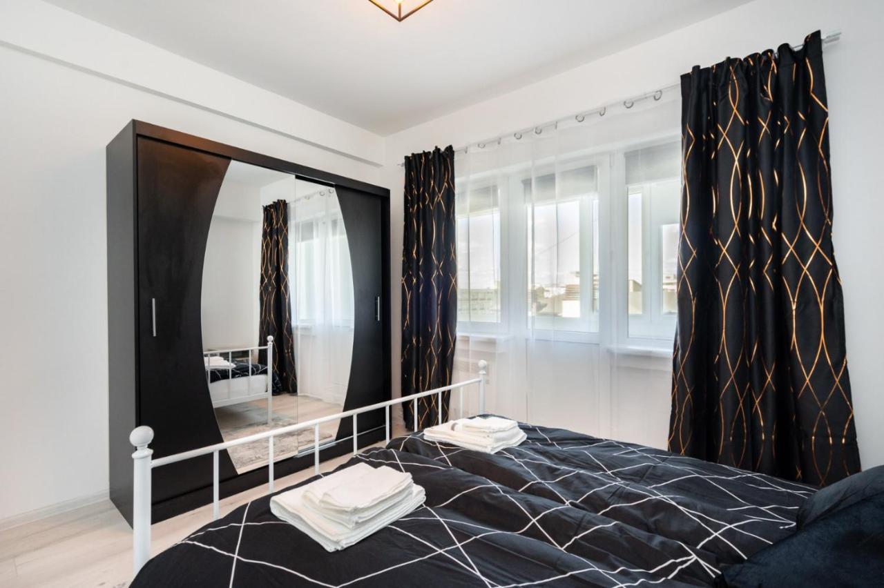 Spacious And Cozy Apartment In Central Bucarest Extérieur photo