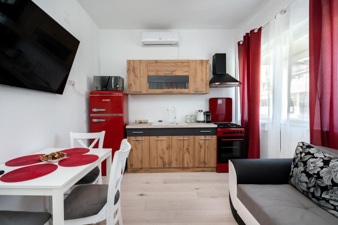 Spacious And Cozy Apartment In Central Bucarest Extérieur photo